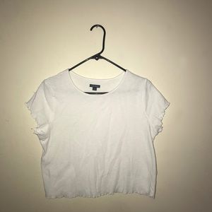 White, cropped, knit tee